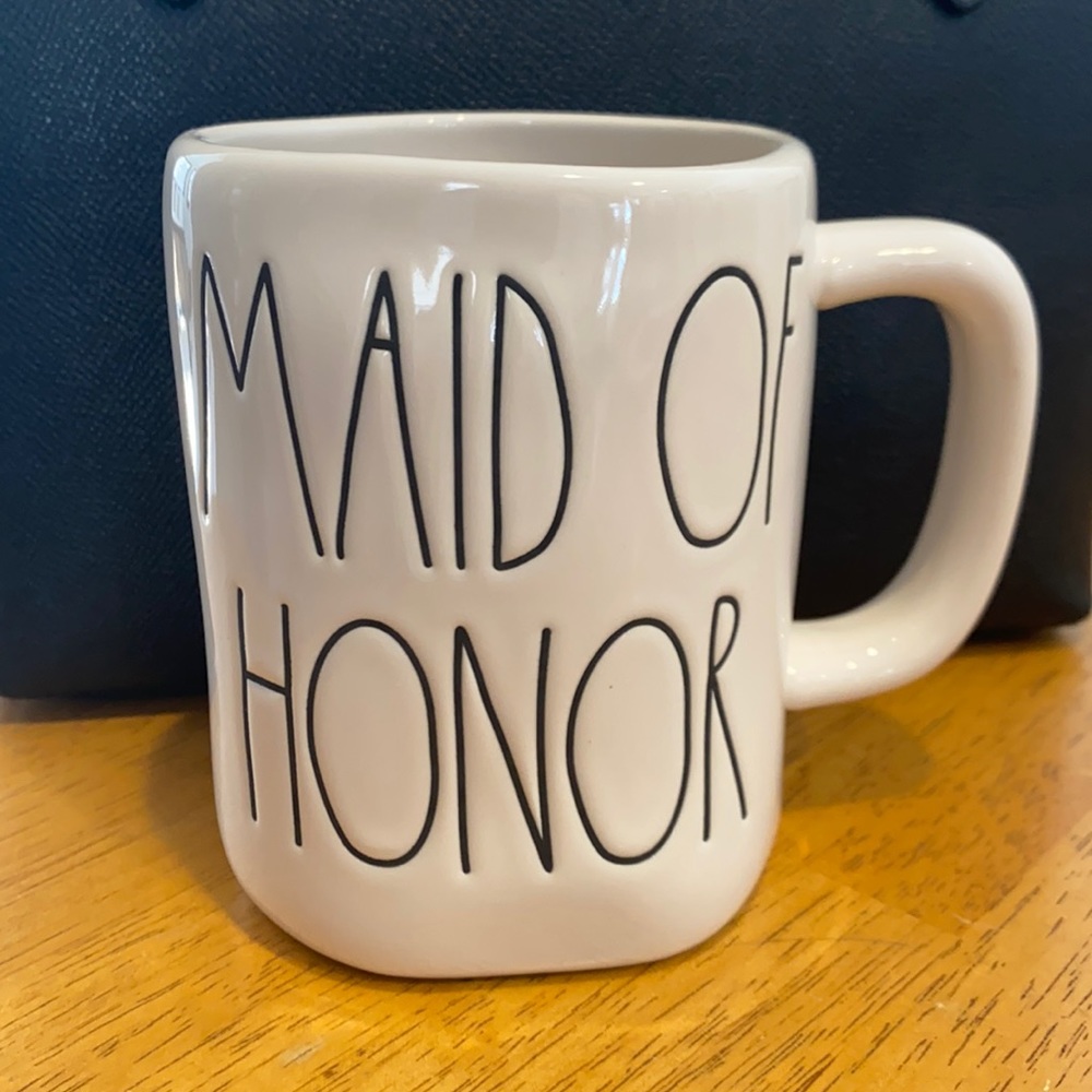 Maid of Honor Rae Dunn